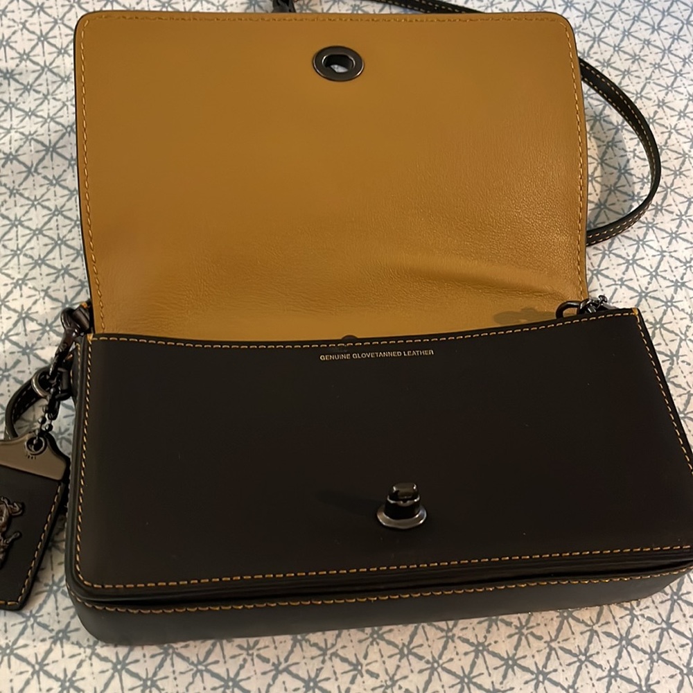 Coach purse - Picture 6 of 7